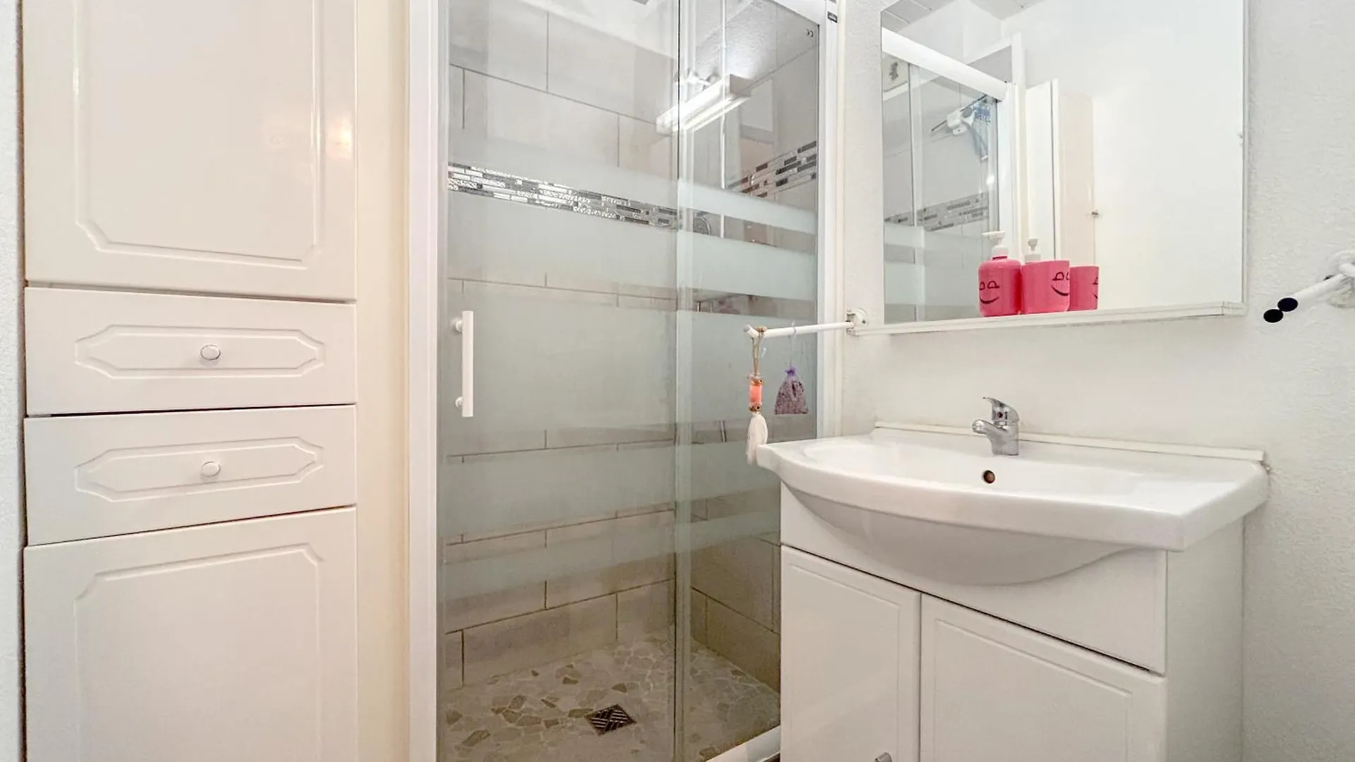 2 Pieces Apartement A Frejus Avec Parking 0*,  France